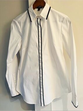 ANN TAYLOR TUXEDO BLOUSE BLACK TRIM & COVERED BUTTON PLACKET, WOMENS SZ 2